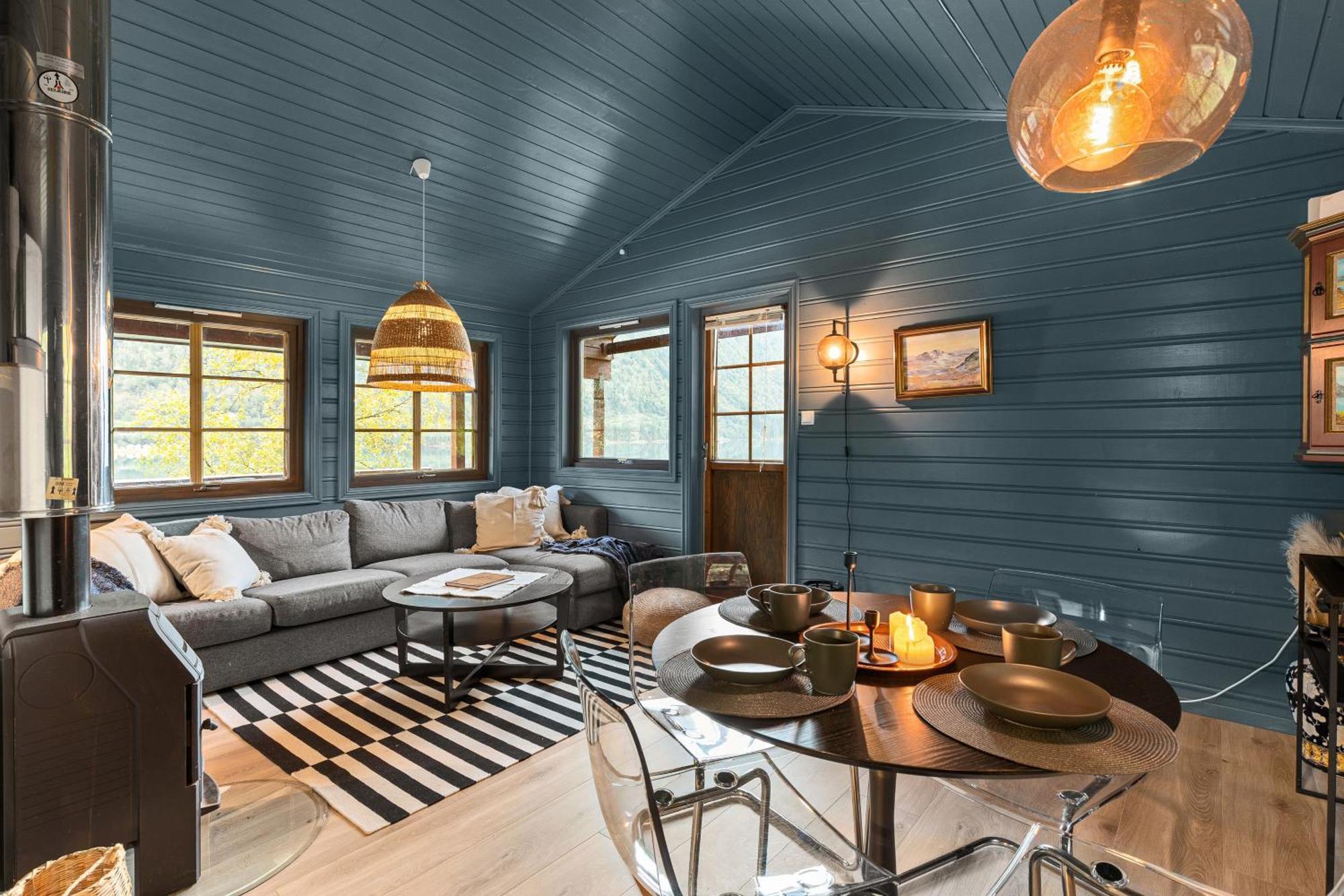 Cabin Alongside The Beautiful Fjaerlandsfjord 외부 사진
