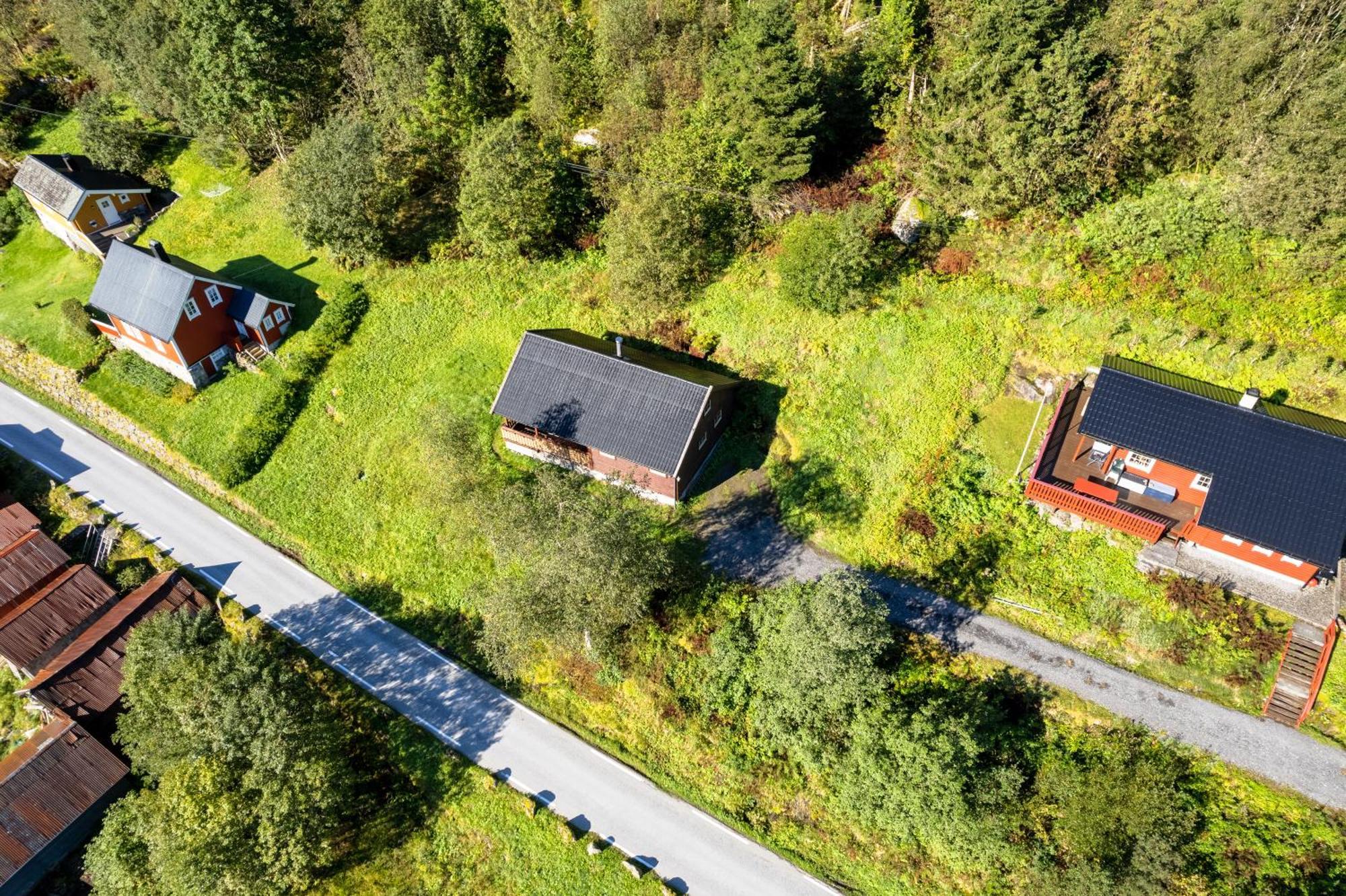 Cabin Alongside The Beautiful Fjaerlandsfjord 외부 사진